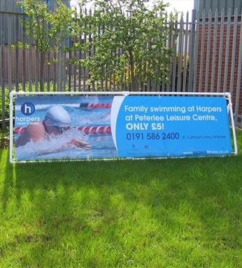 Banner frame displaying banner